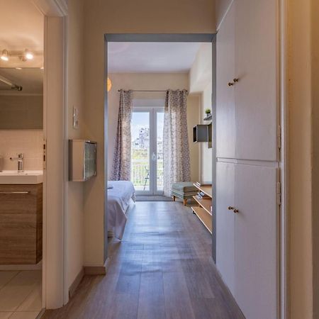 Renovated Lovely Apartment Near To Acropolis Atenas Exterior foto