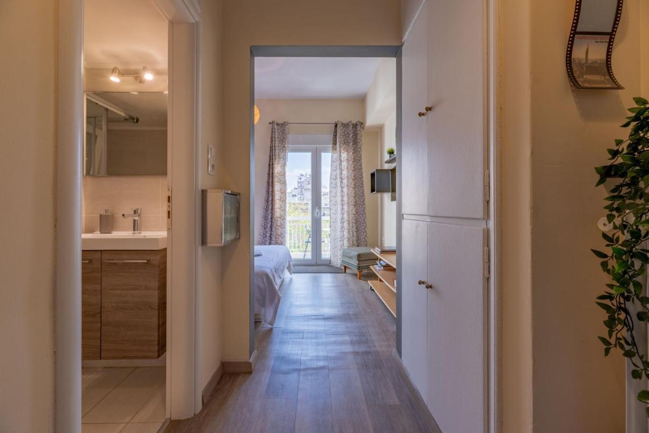 Renovated Lovely Apartment Near To Acropolis Atenas Exterior foto