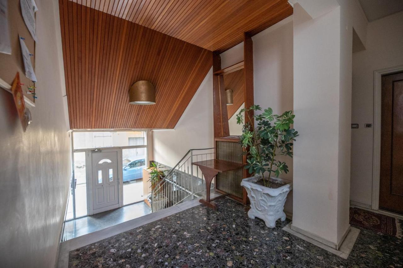 Renovated Lovely Apartment Near To Acropolis Atenas Exterior foto