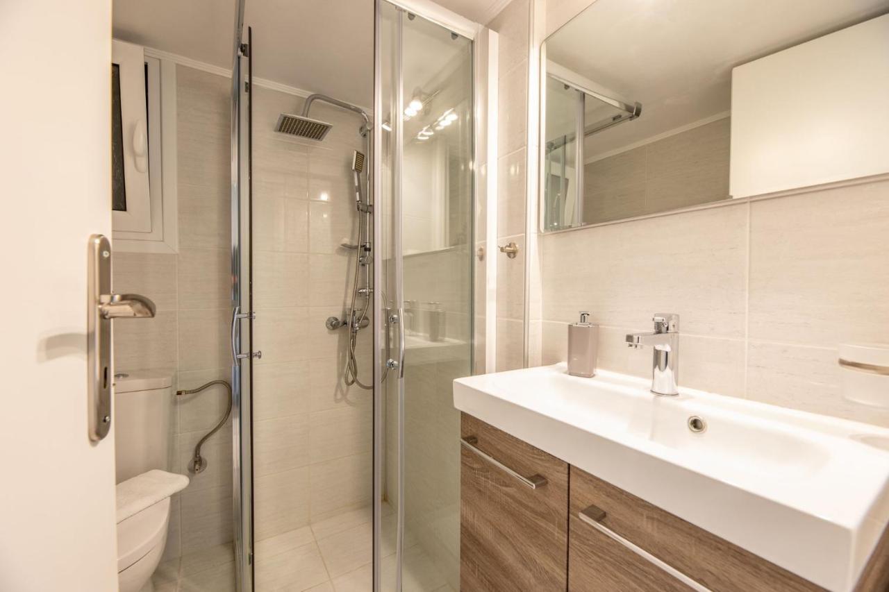 Renovated Lovely Apartment Near To Acropolis Atenas Exterior foto