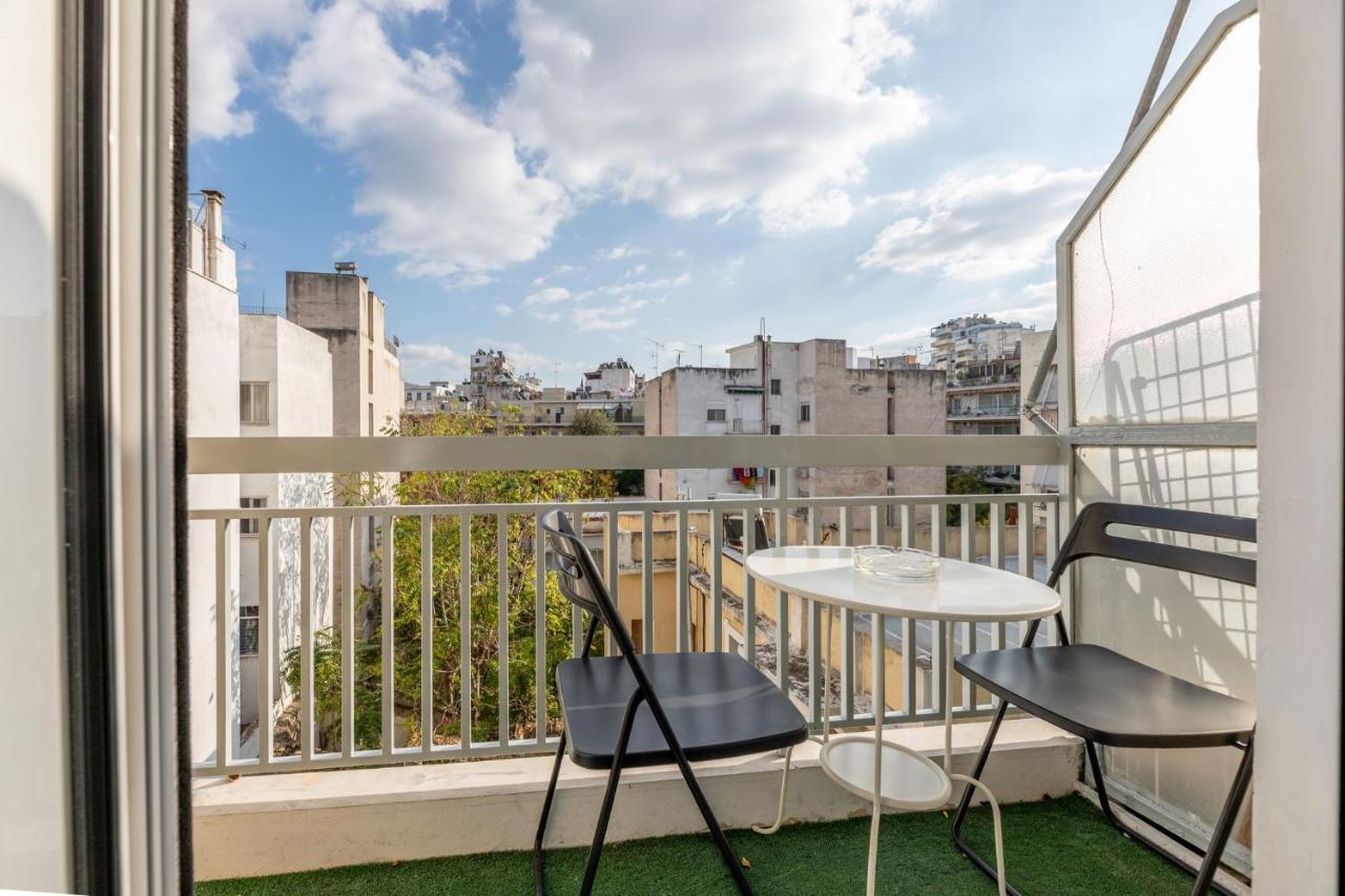 Renovated Lovely Apartment Near To Acropolis Atenas Exterior foto
