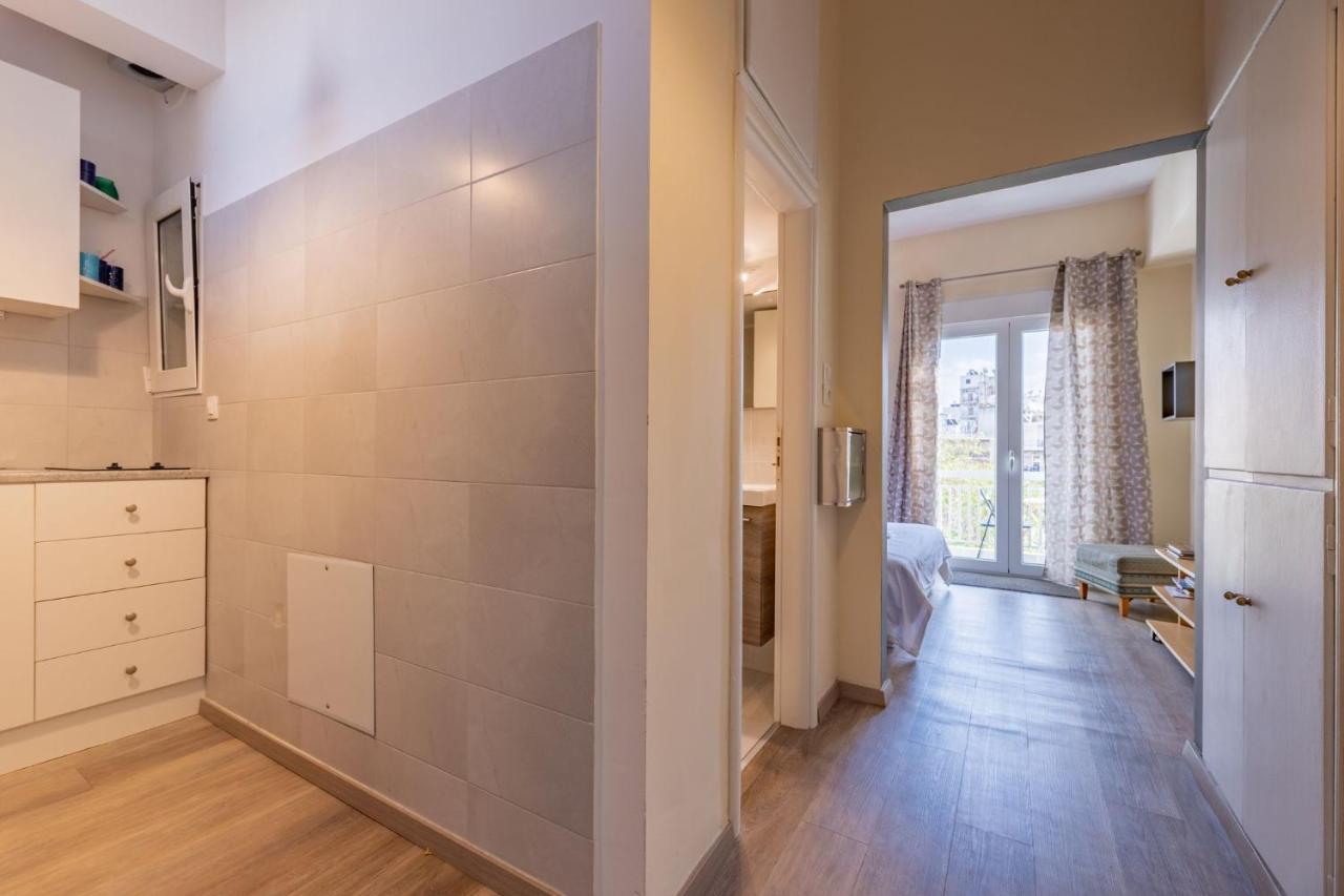 Renovated Lovely Apartment Near To Acropolis Atenas Exterior foto